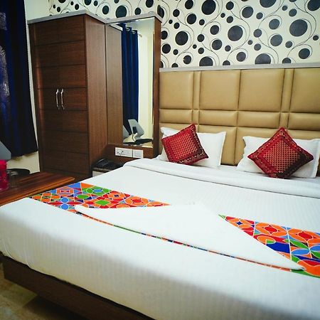 Hotel Delhi Darshan Deluxe-By Rsl Hospitality Nova Deli Exterior foto